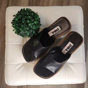 Y2K Women's Diba Square Toed Wedges